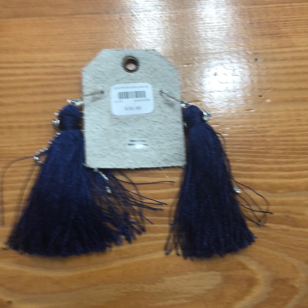 Anthropologie dangling earrings - Picture 3 of 3
